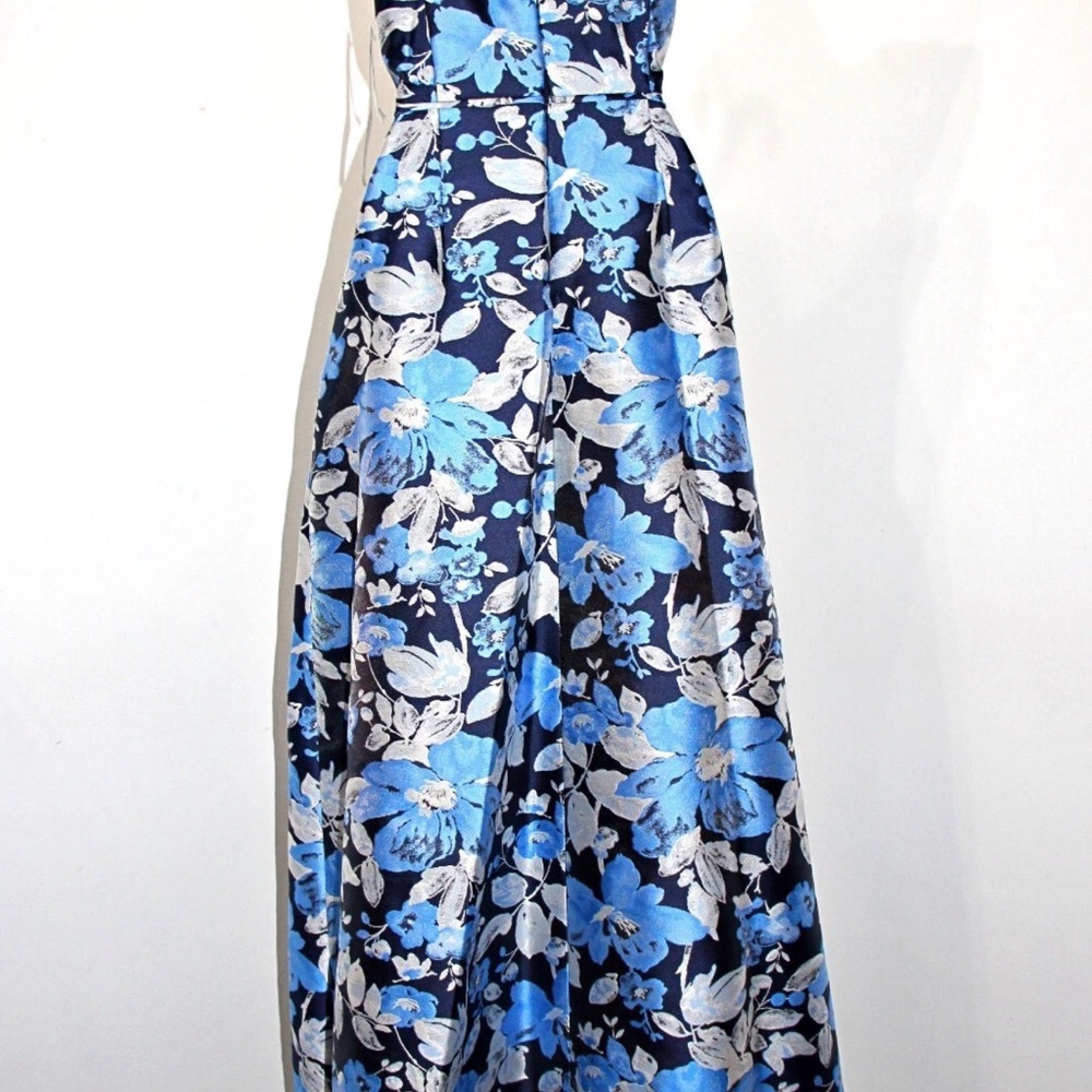 Aidan Mattox Navy and Blue Floral Off-Shoulder size 6 formal dress - Picture 5 of 9